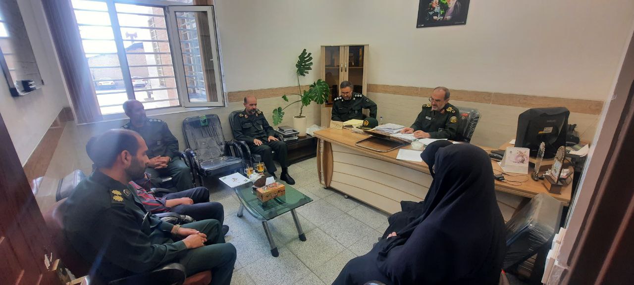 بازدید سردار شریفی از مرکز ایثارگران سپاه همدان+عکس