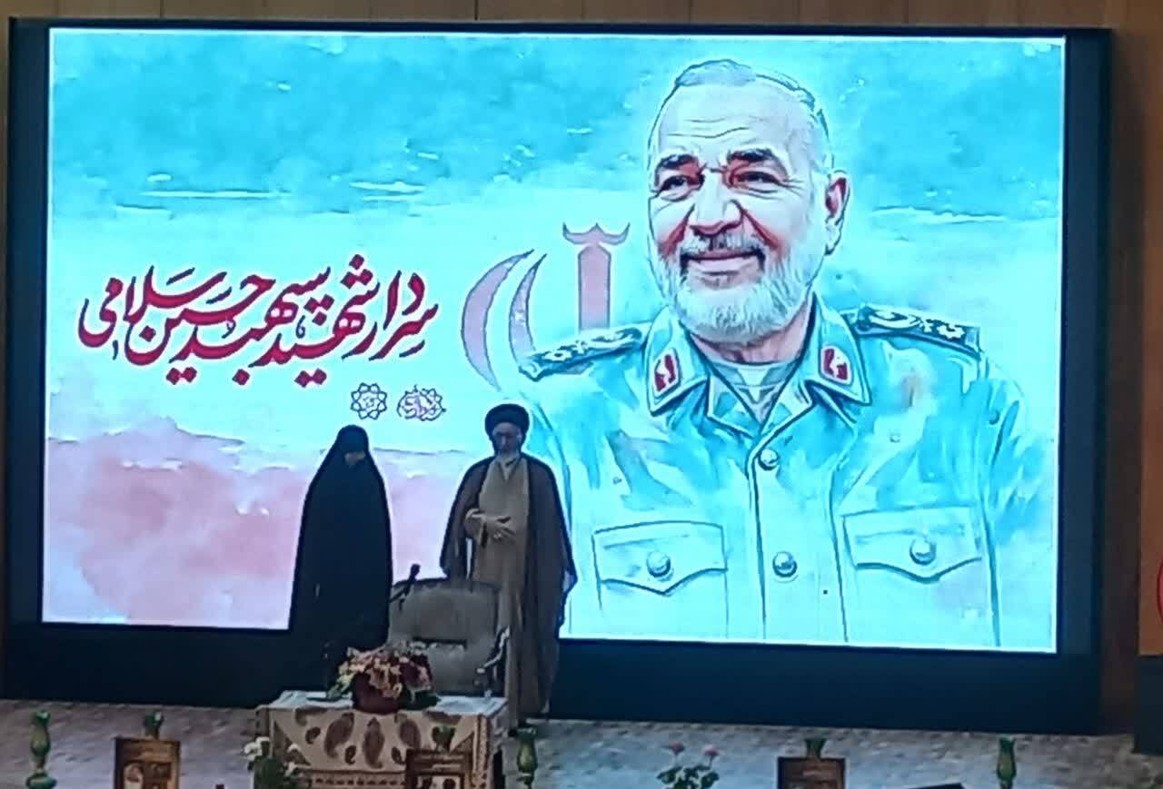 دختر سردار سلامی : تشییع باشکوه شهدا نماد اتحاد و قدرت ملت ایران  بود