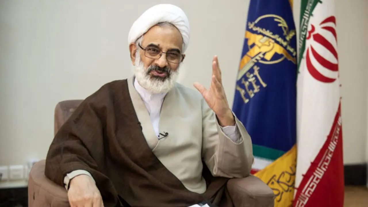 مجاهدت شهدا و صبر خانواده شهدا نقشه های دشمن را شکست داد