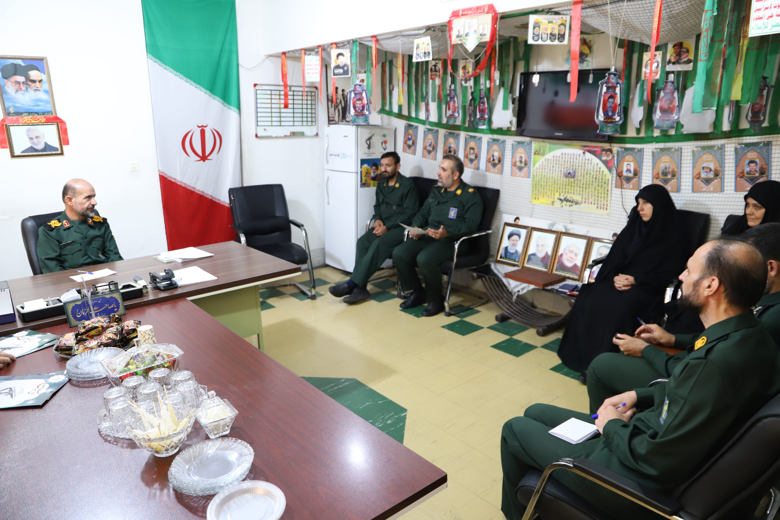 دیدار سردار منصوری با پرسنل مرکز ایثارگران سپاه فجر