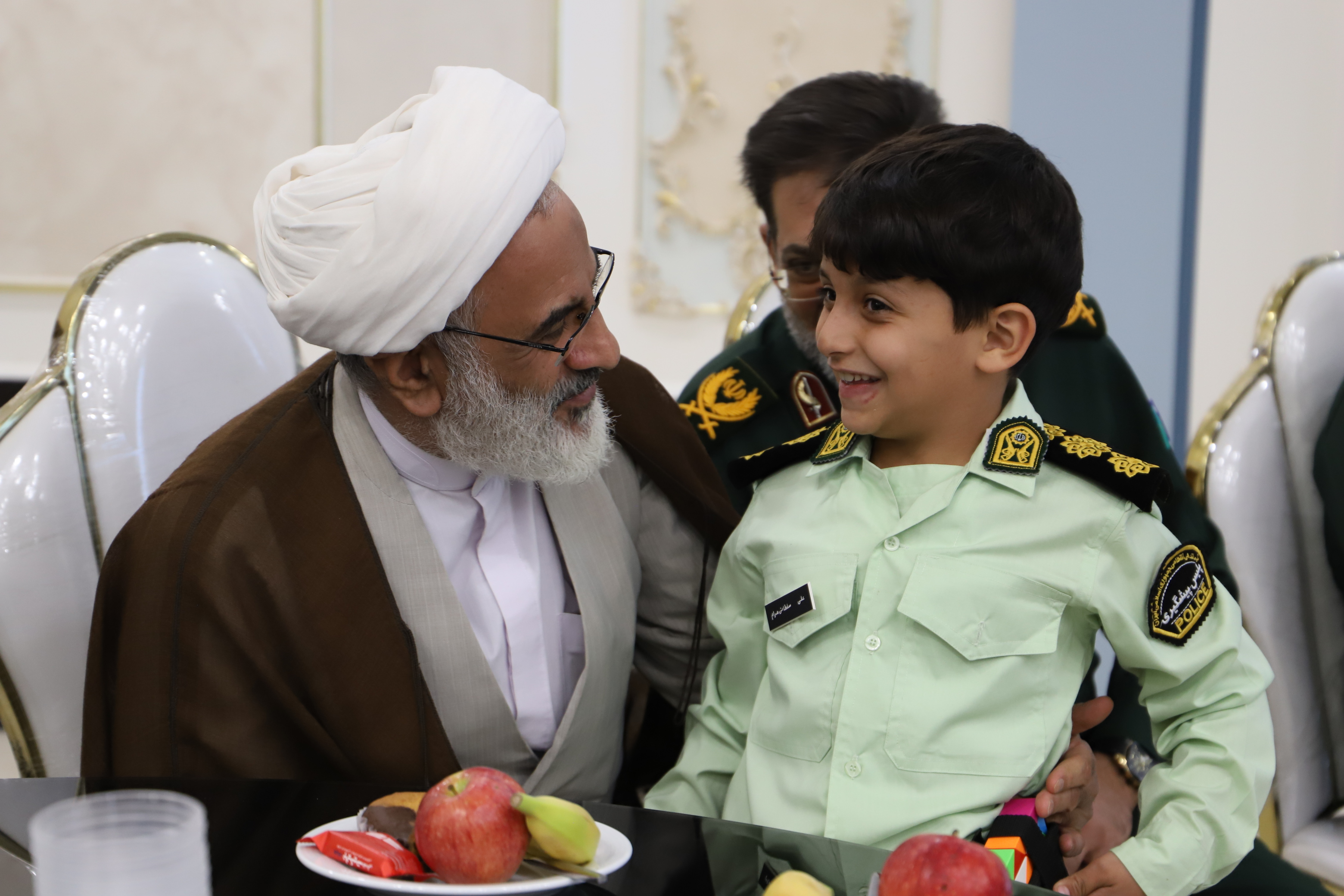 گزارش تصویری| دیدار حجت الاسلام و المسلمین حاجی صادقی با خانواده شهدای اقتدار استان همدان