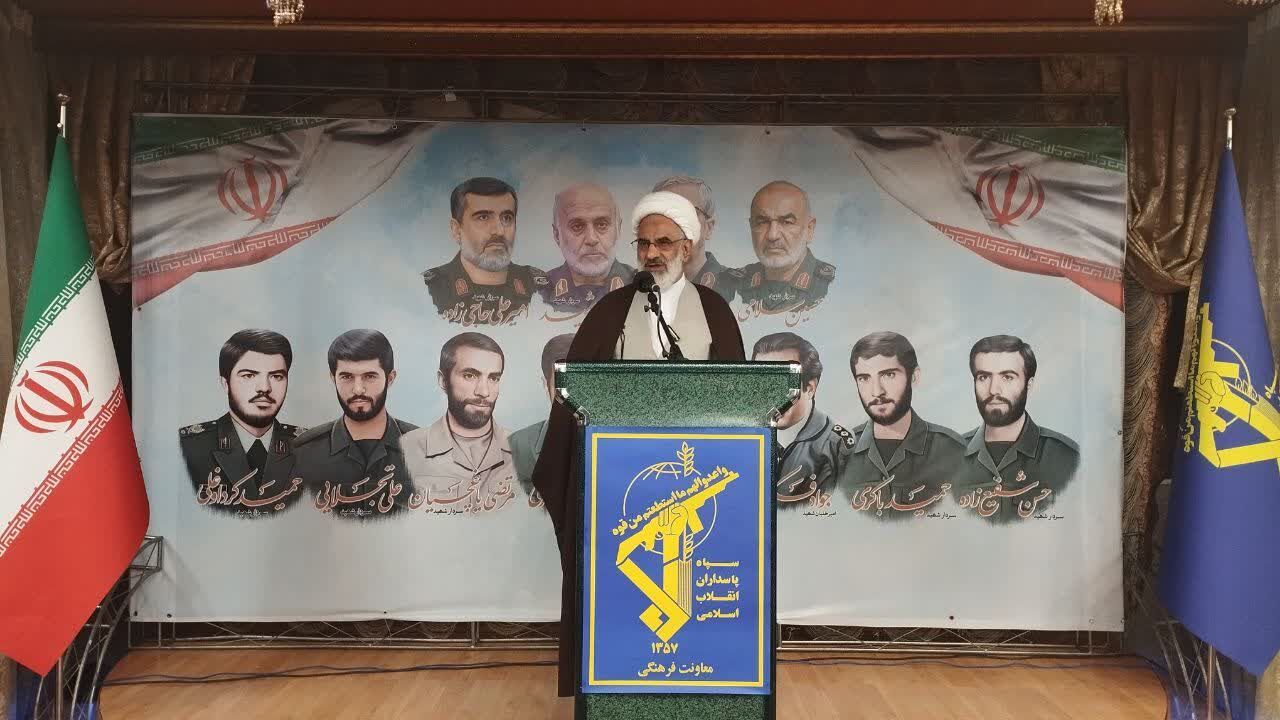 راهی که خانواده شهید ادامه می‌دهد کمتر از شهادت نیست