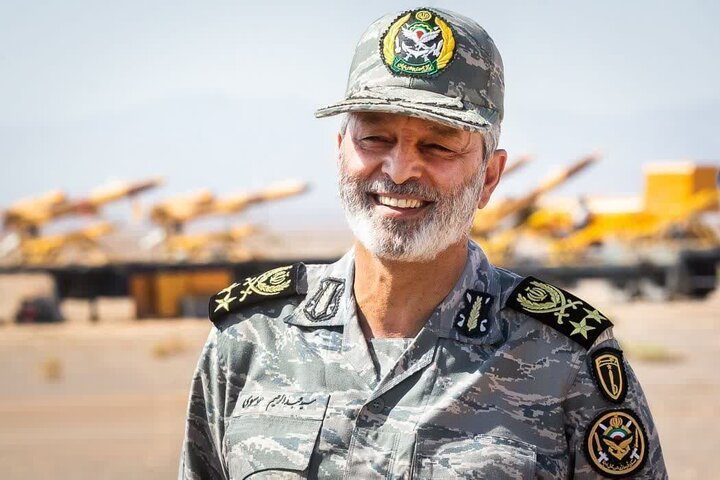 دست نوشته سپهبد موسوی یک ساعت پیش از شهادتش+ عکس