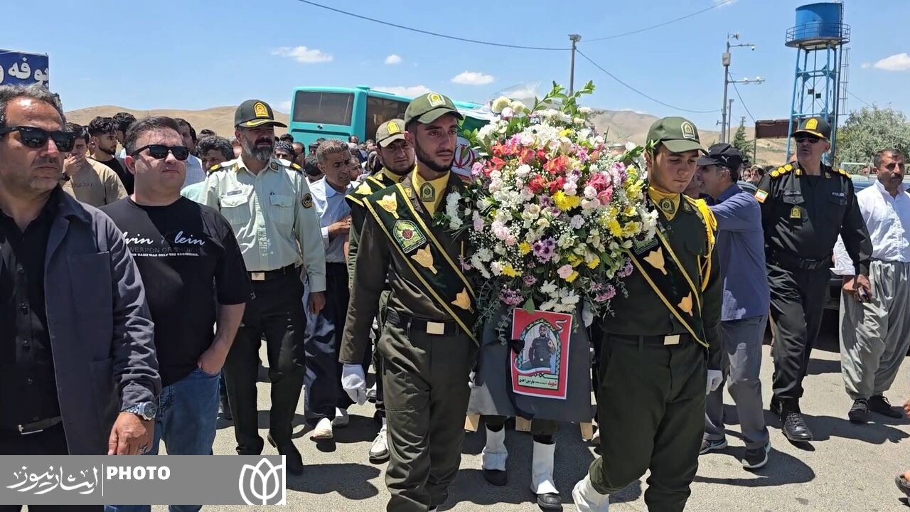تشییع پیکر پاک شهید «ماردین احدی» در سقز