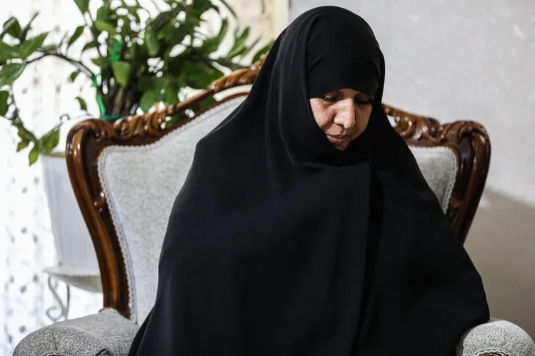 همسرشهیدحاجی زاده:همسرم  فرماندهی دلیردرنبرد و پدری مهربان درخانواده بود
