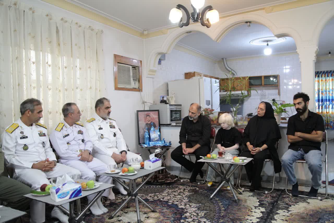از دل امواج تا اوج آسمان؛ تکریم فرمانده نداجا از شهید جاویدالاثر عماد هرمزی