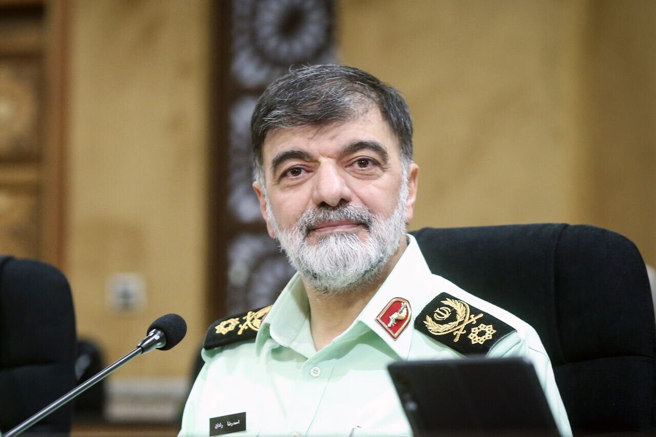 سردار رادان: به هرگونه خیال باطل دشمن، پاسخی پشیمان‌کننده خواهیم داد