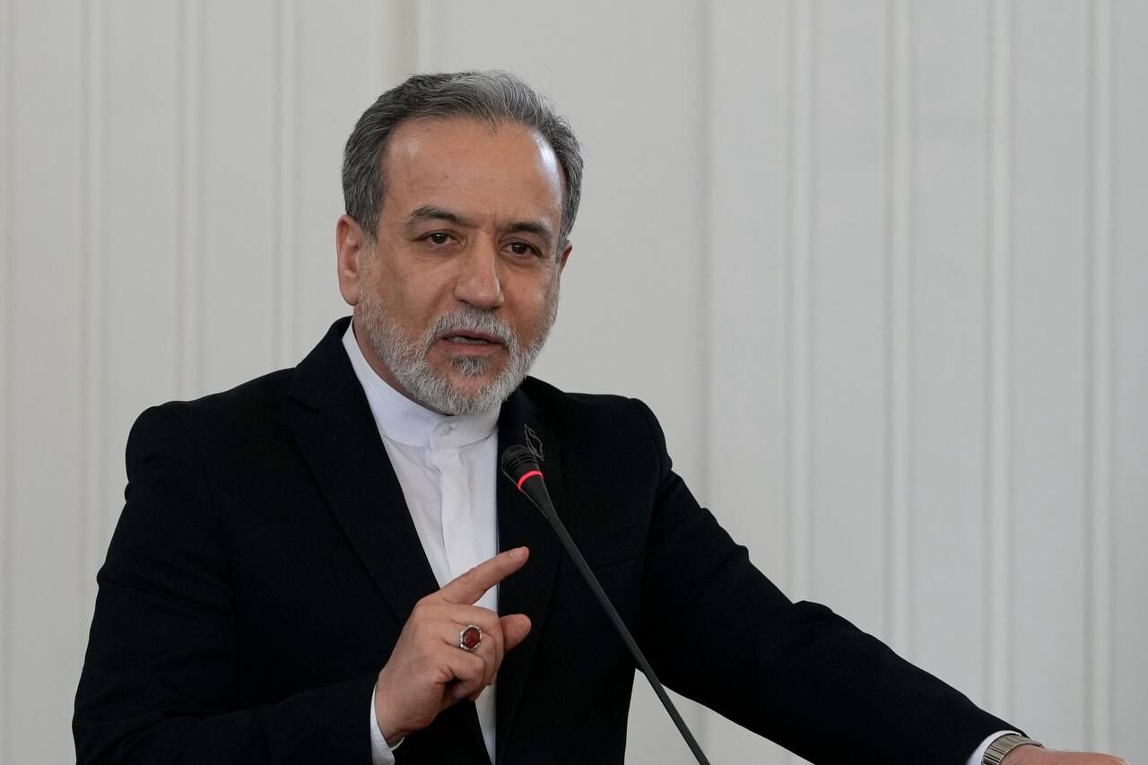 عراقجی: نتطلع الى الانصاف فی قرارات التعاون الإسلامی.. إیران ترفض أی قرار یفتقر لهذا المبدأ