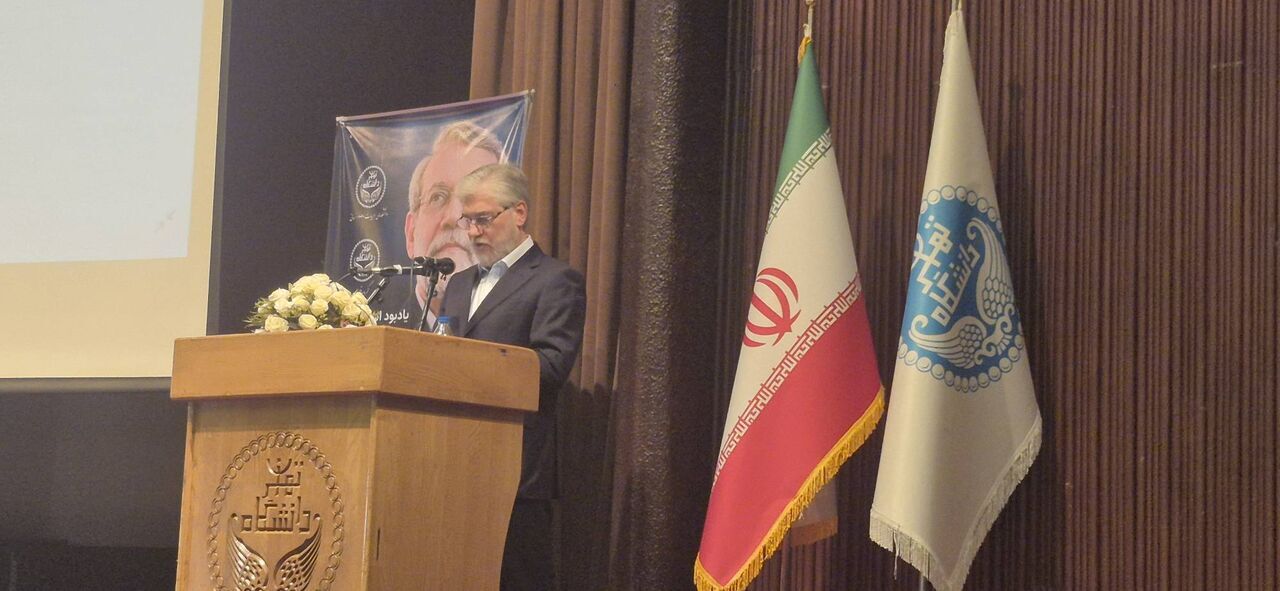 وزیر العلوم الإیرانی: الکیان الصهیونی کان یخشى عقلانیة الشهید 